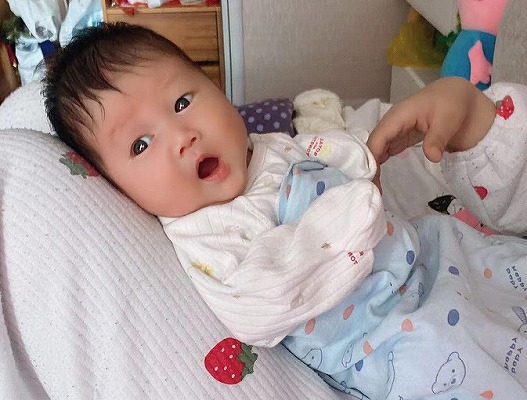 【美美的一天】快快长大，我要像妈妈一样漂亮！